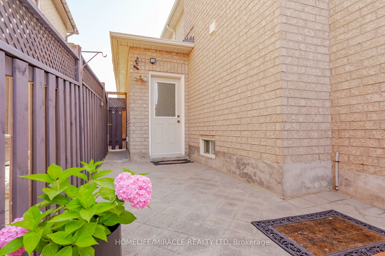 60, Forest Fountain, Sonoma Heights, Vaughan