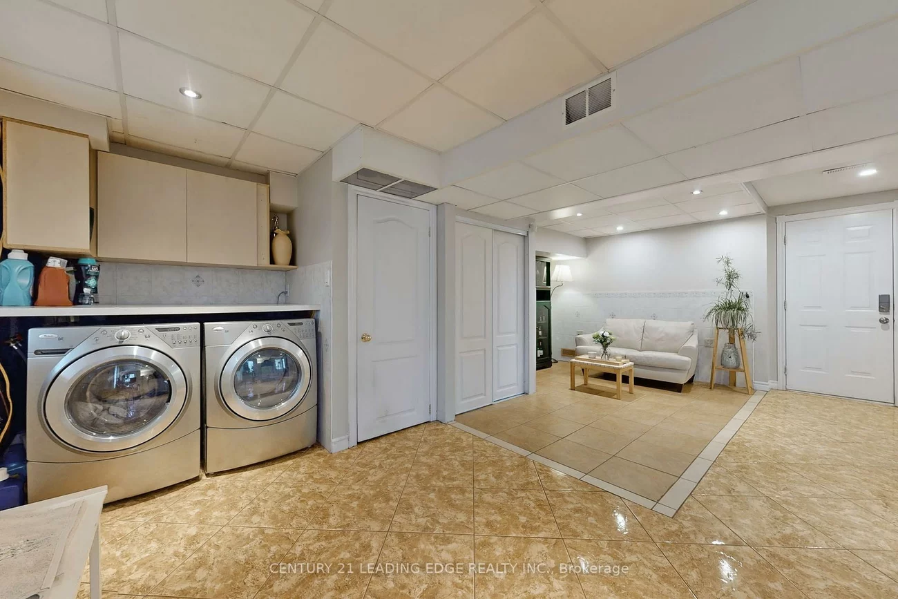 14, La Maria, Vellore Village, Vaughan