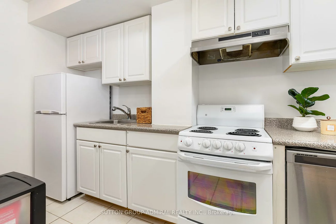 32, Grand Trunk, Patterson, Vaughan