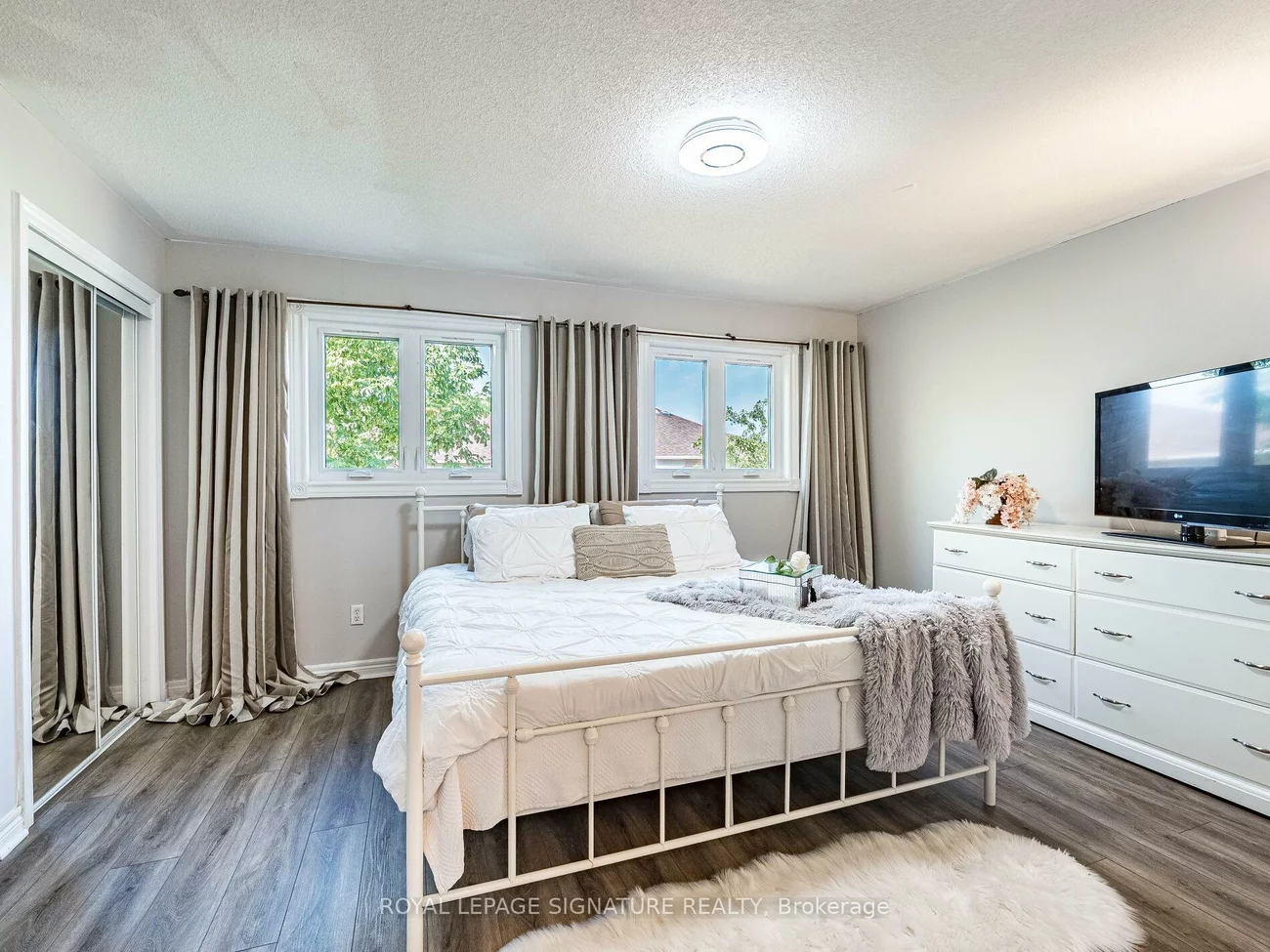 152, Lindenshire, Maple, Vaughan