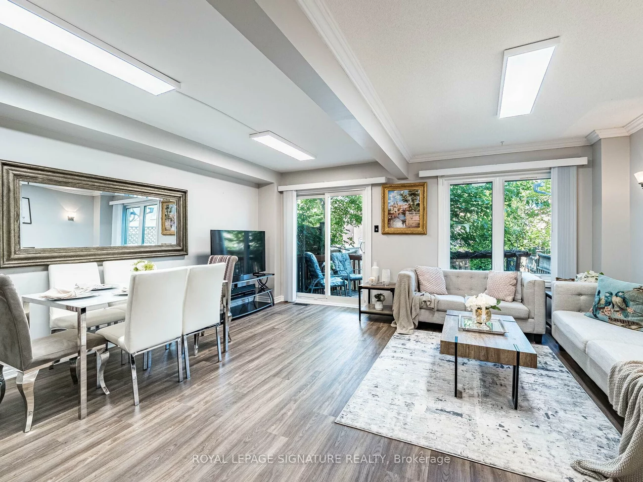 152, Lindenshire, Maple, Vaughan