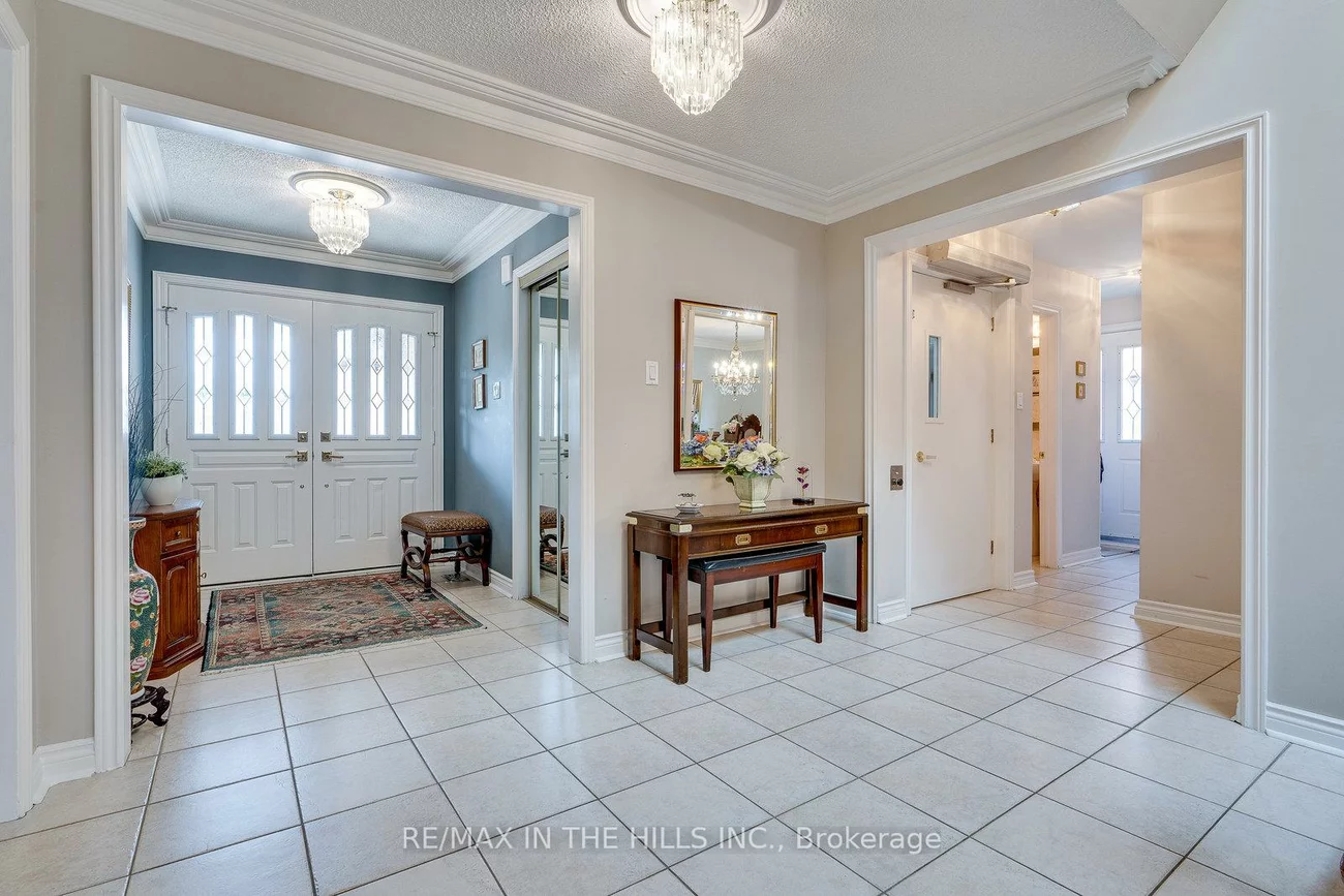 275, Triton, West Woodbridge, Vaughan