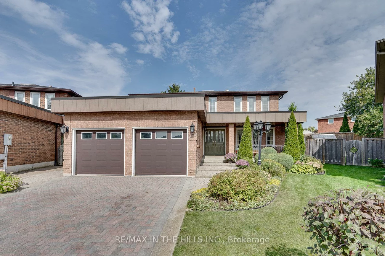 275, Triton, West Woodbridge, Vaughan