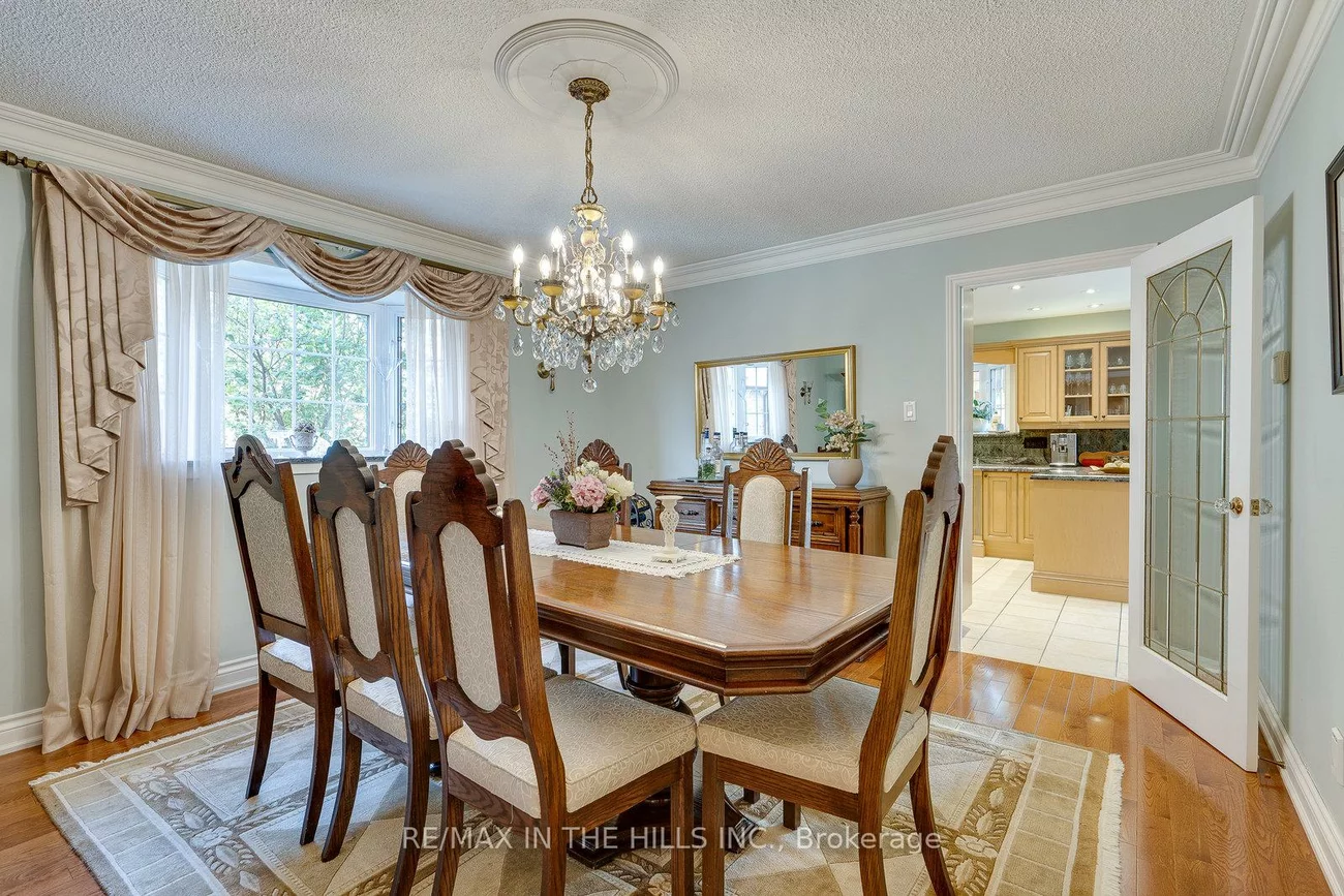 275, Triton, West Woodbridge, Vaughan