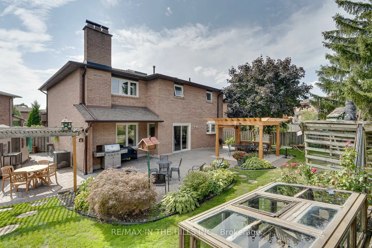275, Triton, West Woodbridge, Vaughan