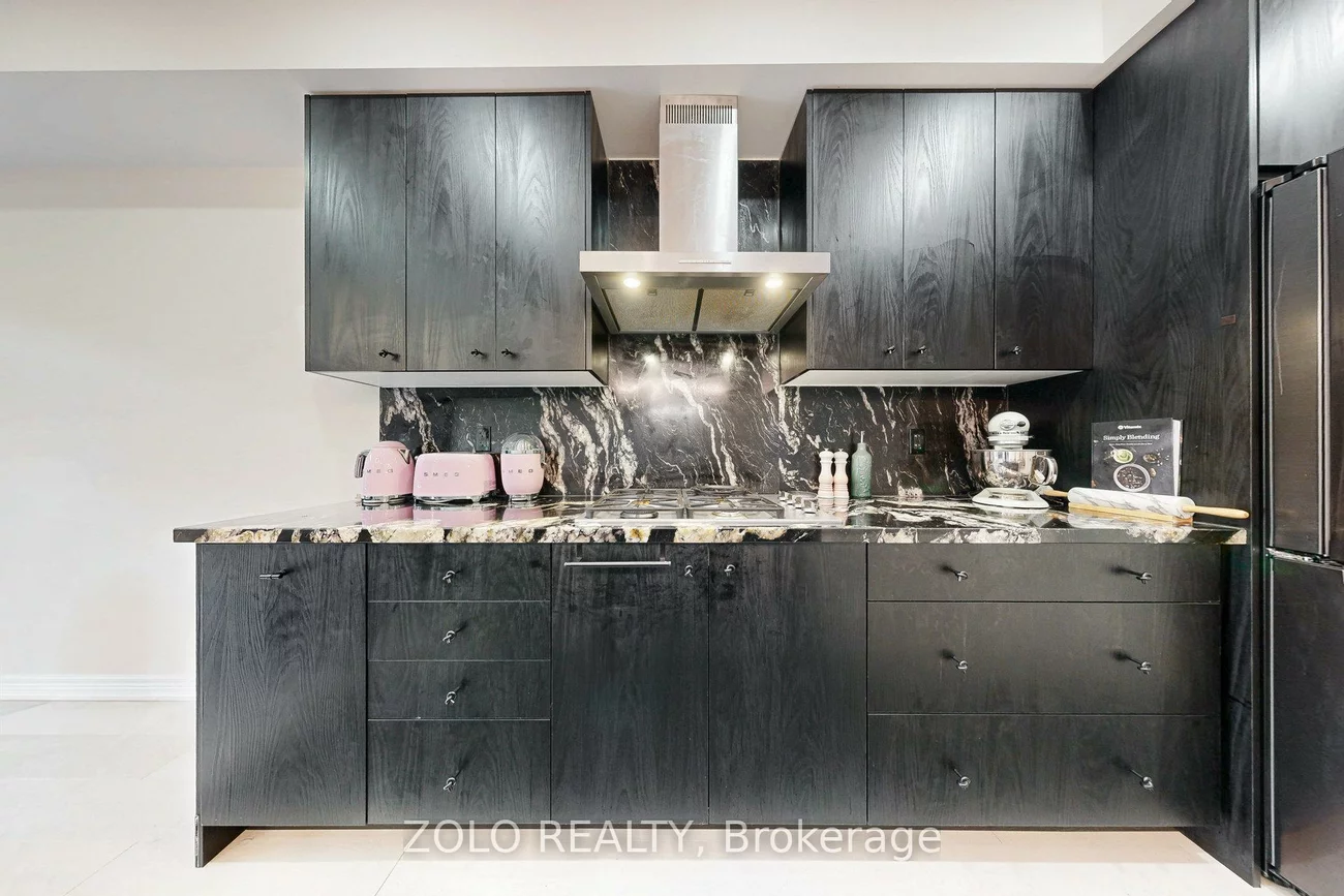 576, Barons, Kleinburg, Vaughan