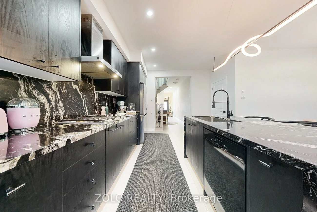 576, Barons, Kleinburg, Vaughan