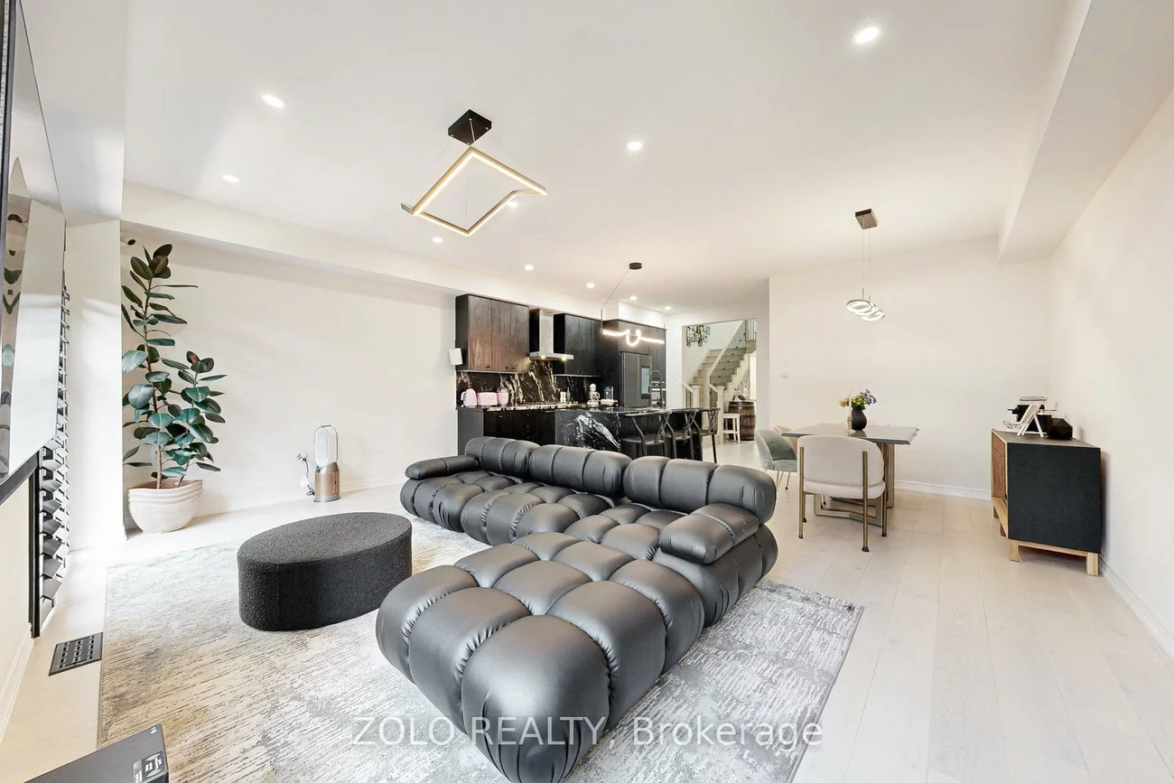 576, Barons, Kleinburg, Vaughan