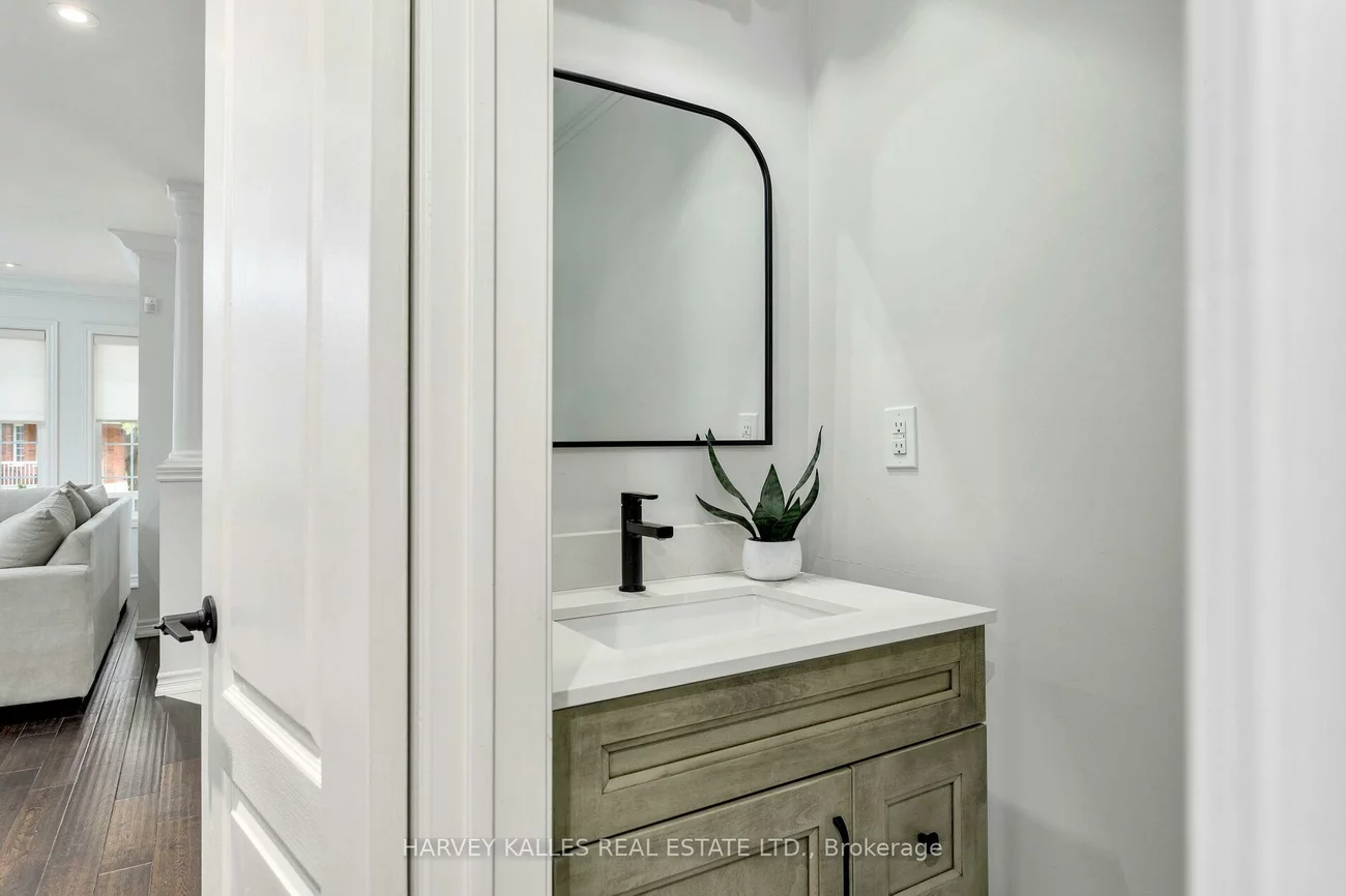 30, Bluewater, Vellore Village, Vaughan