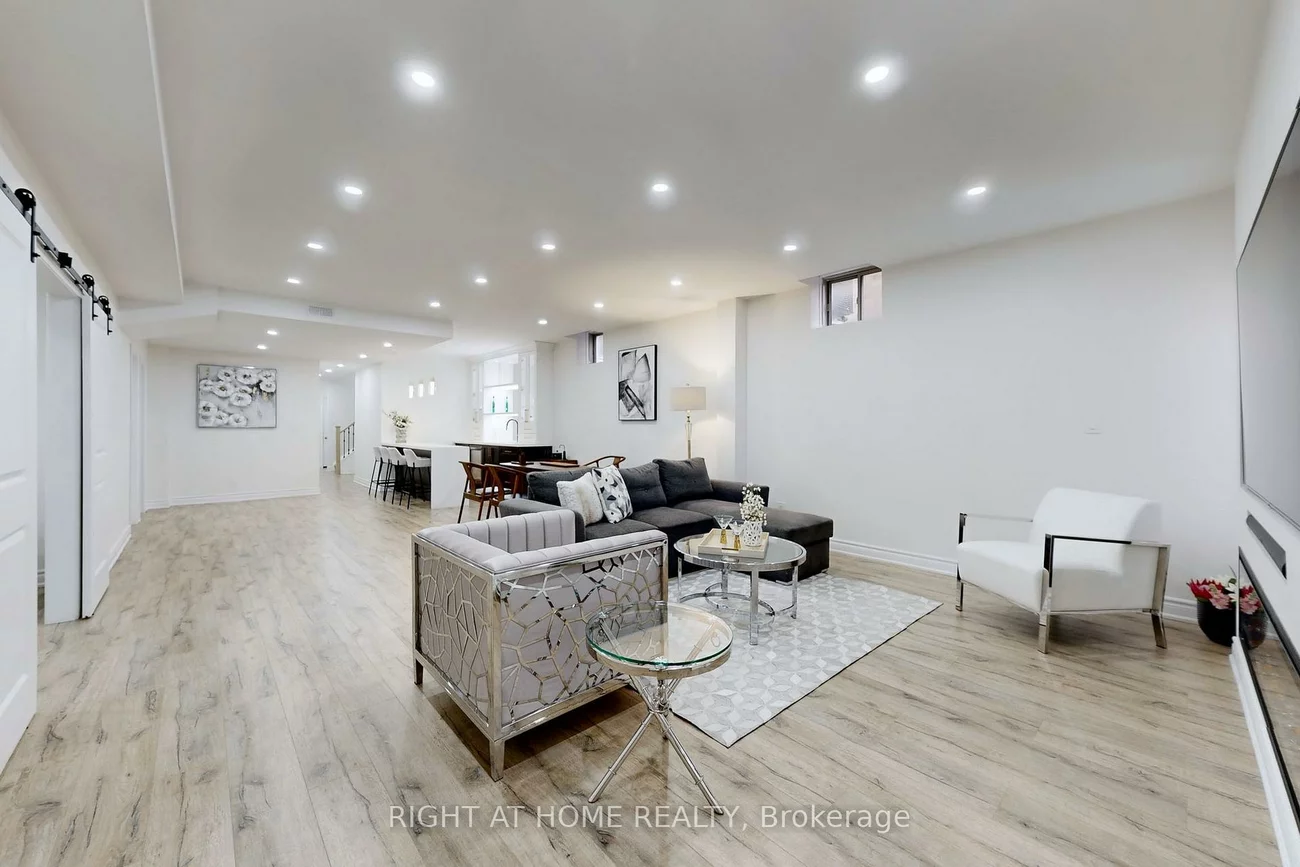 18, Condor, Kleinburg, Vaughan