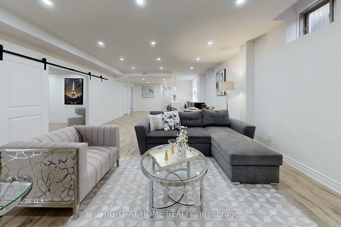 18, Condor, Kleinburg, Vaughan