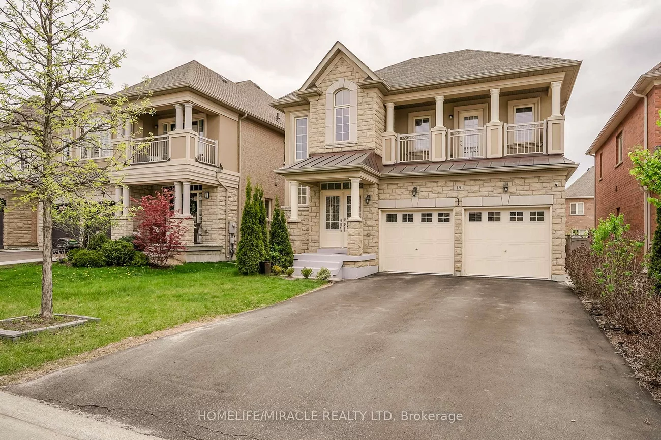 19, Wardlaw, Vellore Village, Vaughan