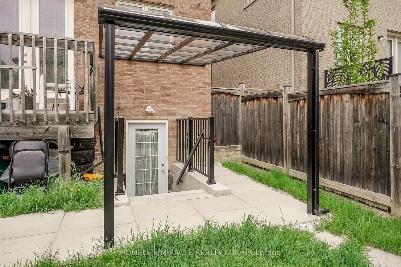 19, Wardlaw, Vellore Village, Vaughan
