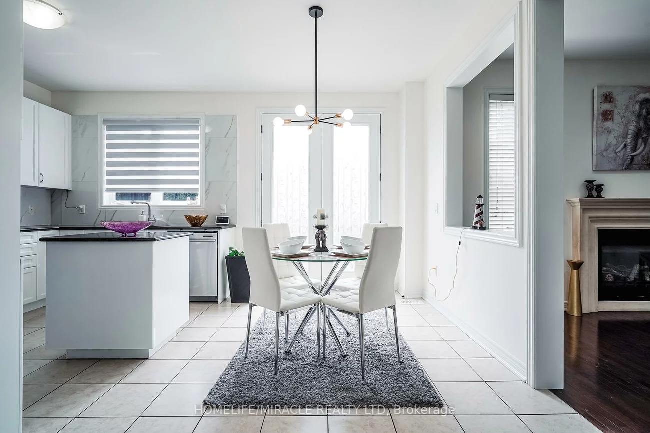 19, Wardlaw, Vellore Village, Vaughan