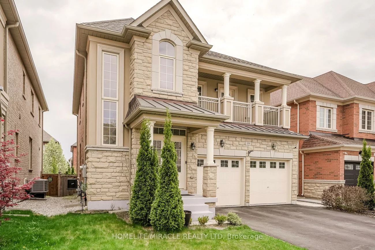 19, Wardlaw, Vellore Village, Vaughan