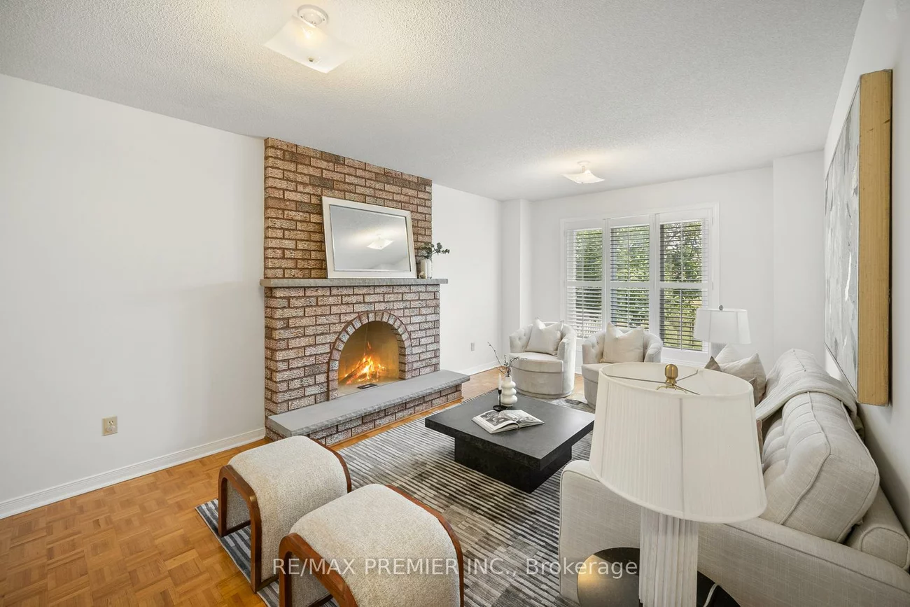 258, Mapes, West Woodbridge, Vaughan