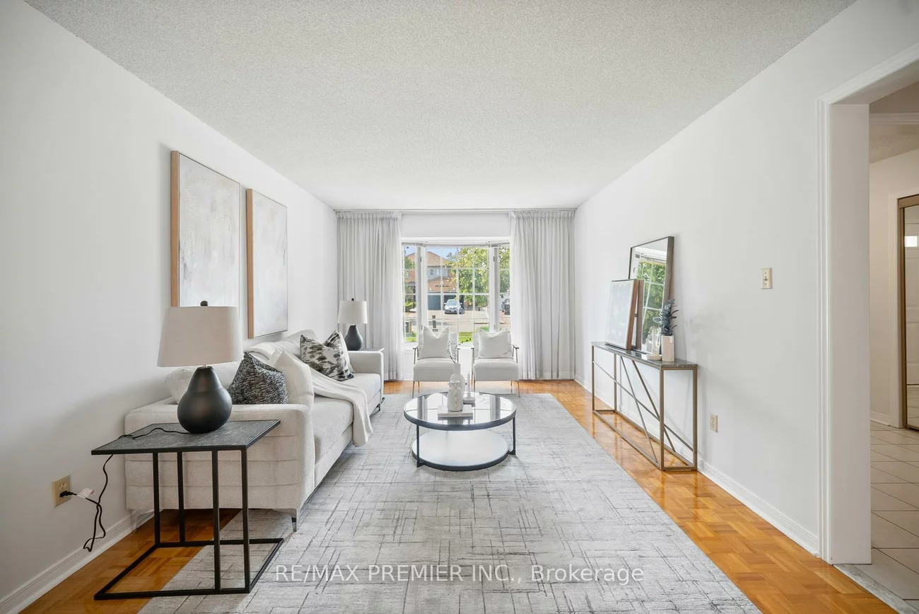 258, Mapes, West Woodbridge, Vaughan