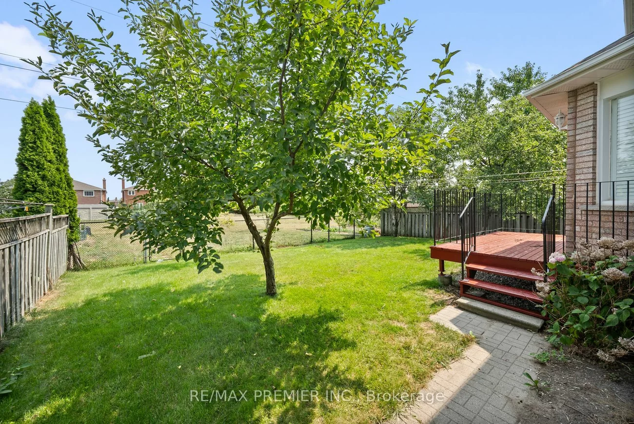 258, Mapes, West Woodbridge, Vaughan