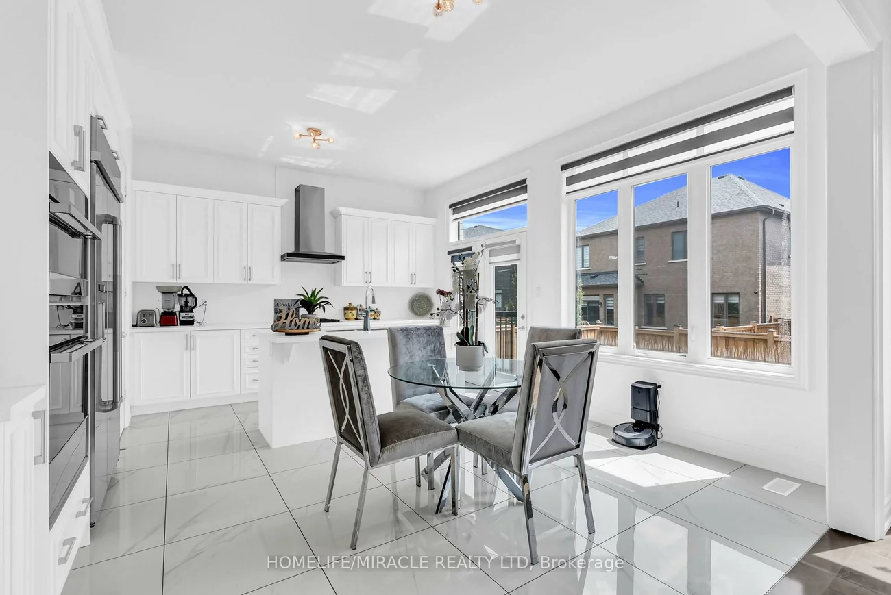 9, Galen, Kleinburg, Vaughan