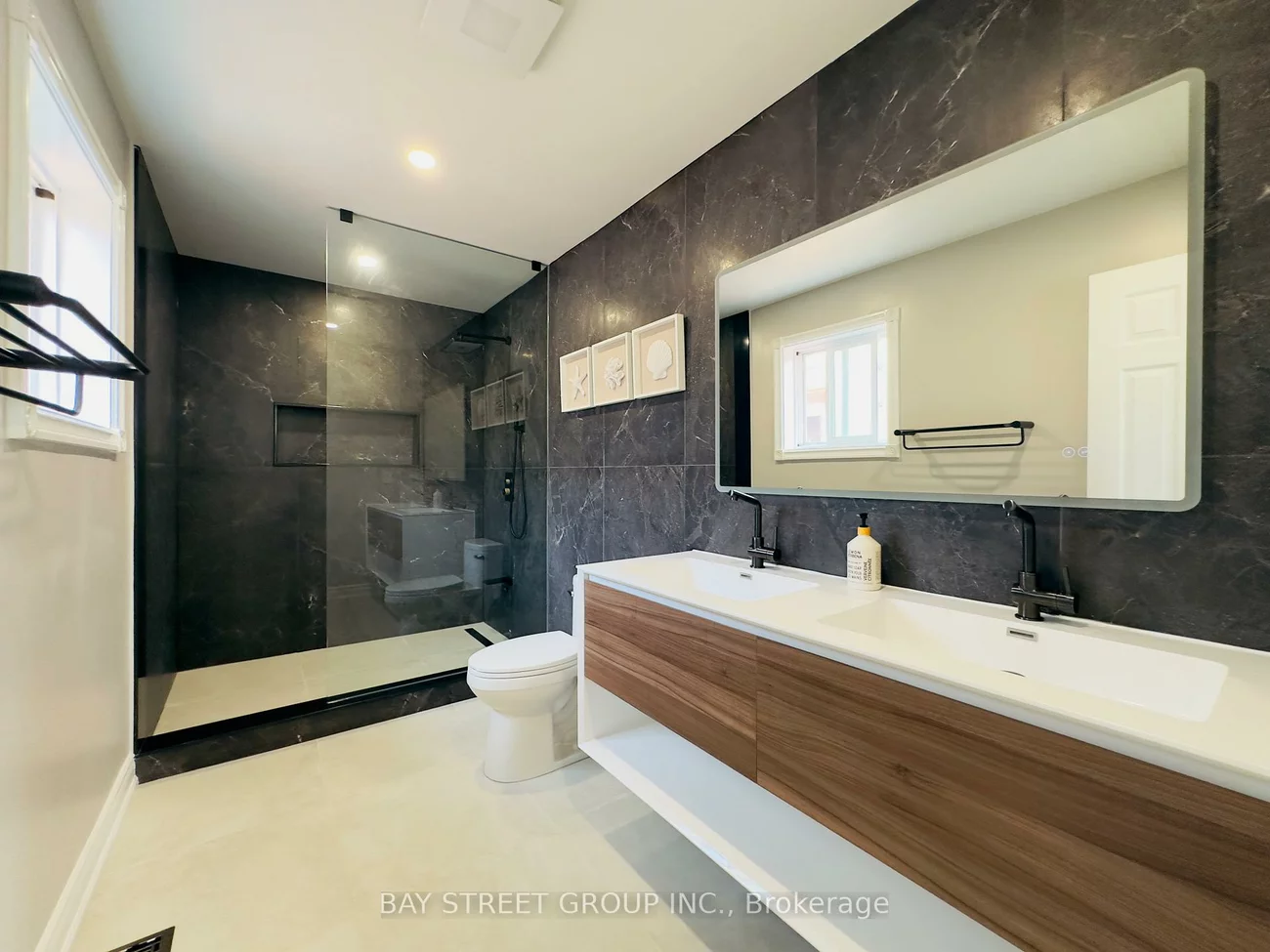7, San Marko, East Woodbridge, Vaughan