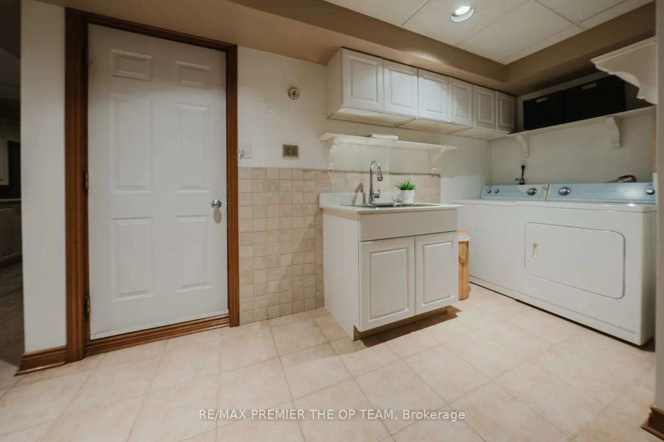 11, Imperial, East Woodbridge, Vaughan