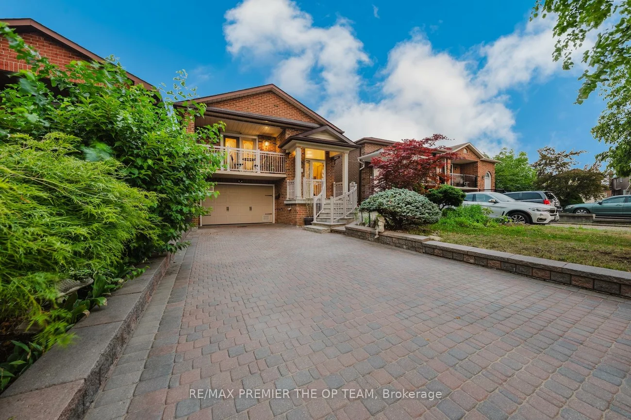 11, Imperial, East Woodbridge, Vaughan