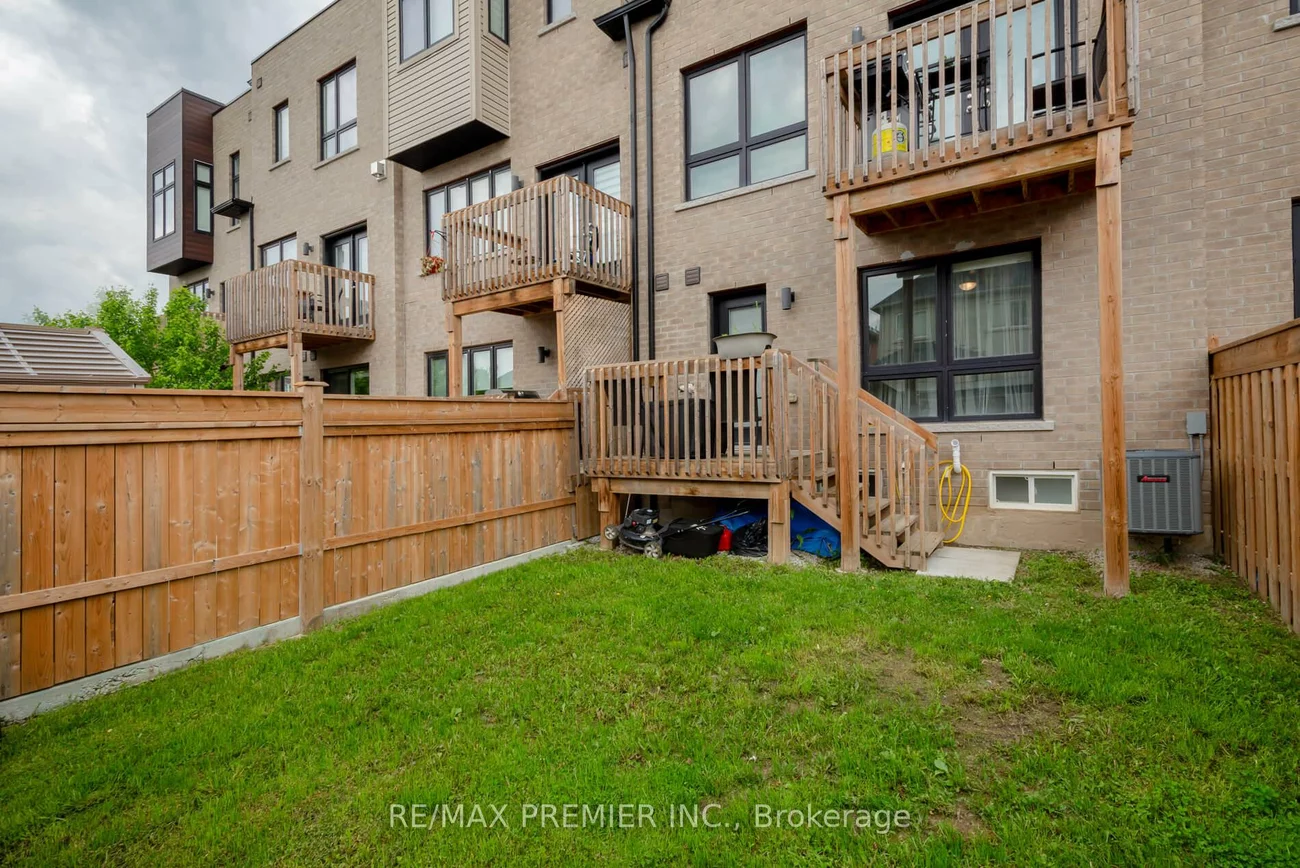 89, Gridiron, Vellore Village, Vaughan