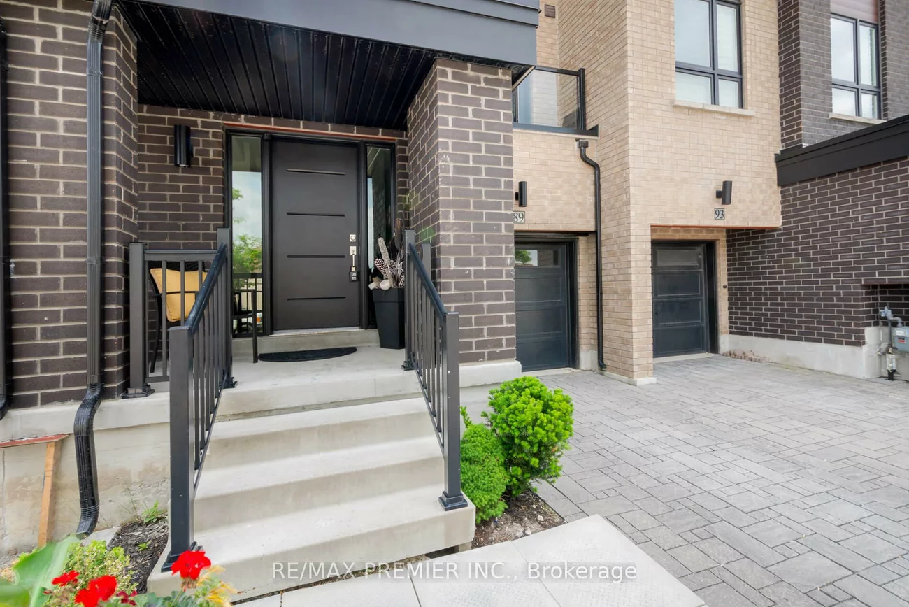 89, Gridiron, Vellore Village, Vaughan