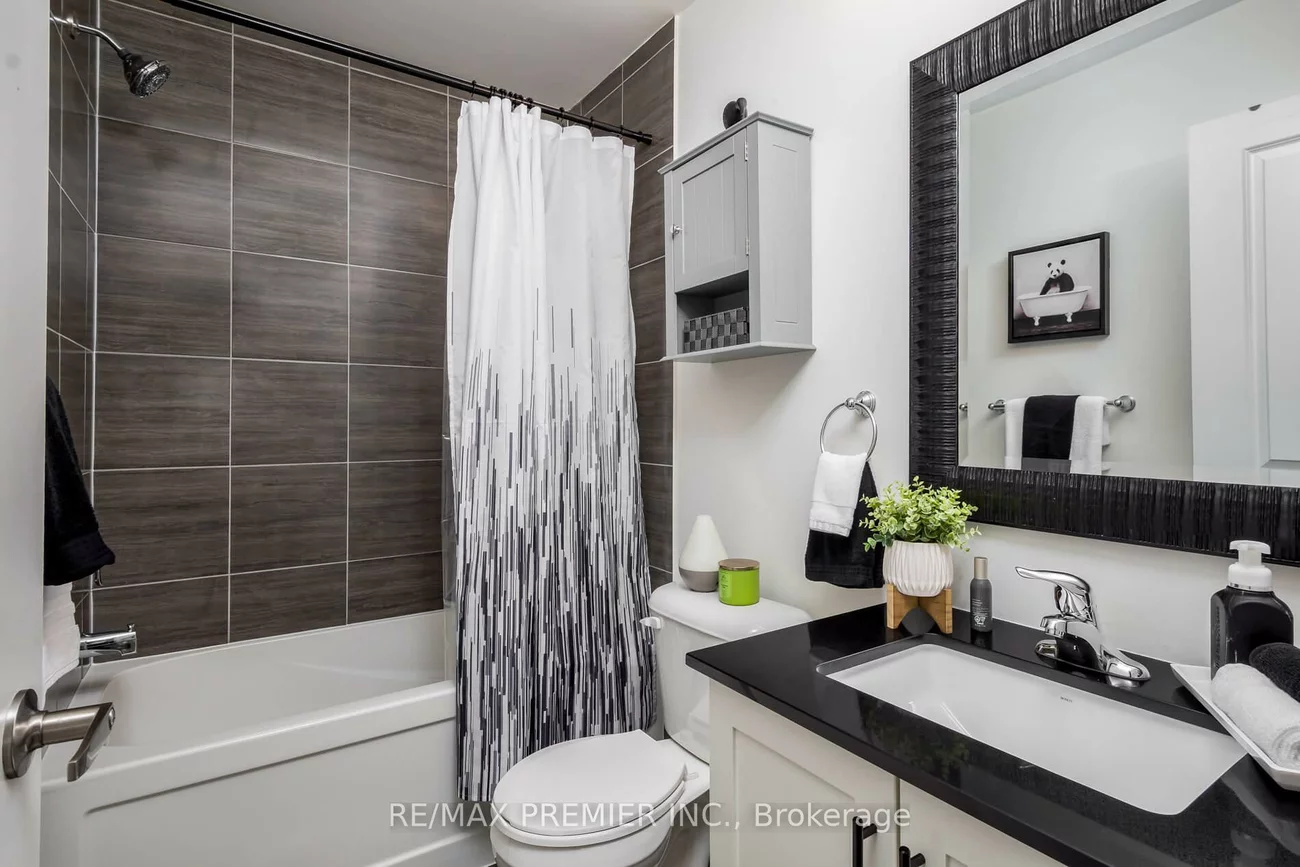 89, Gridiron, Vellore Village, Vaughan