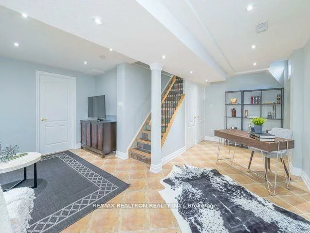 287, Wildberry, Vellore Village, Vaughan