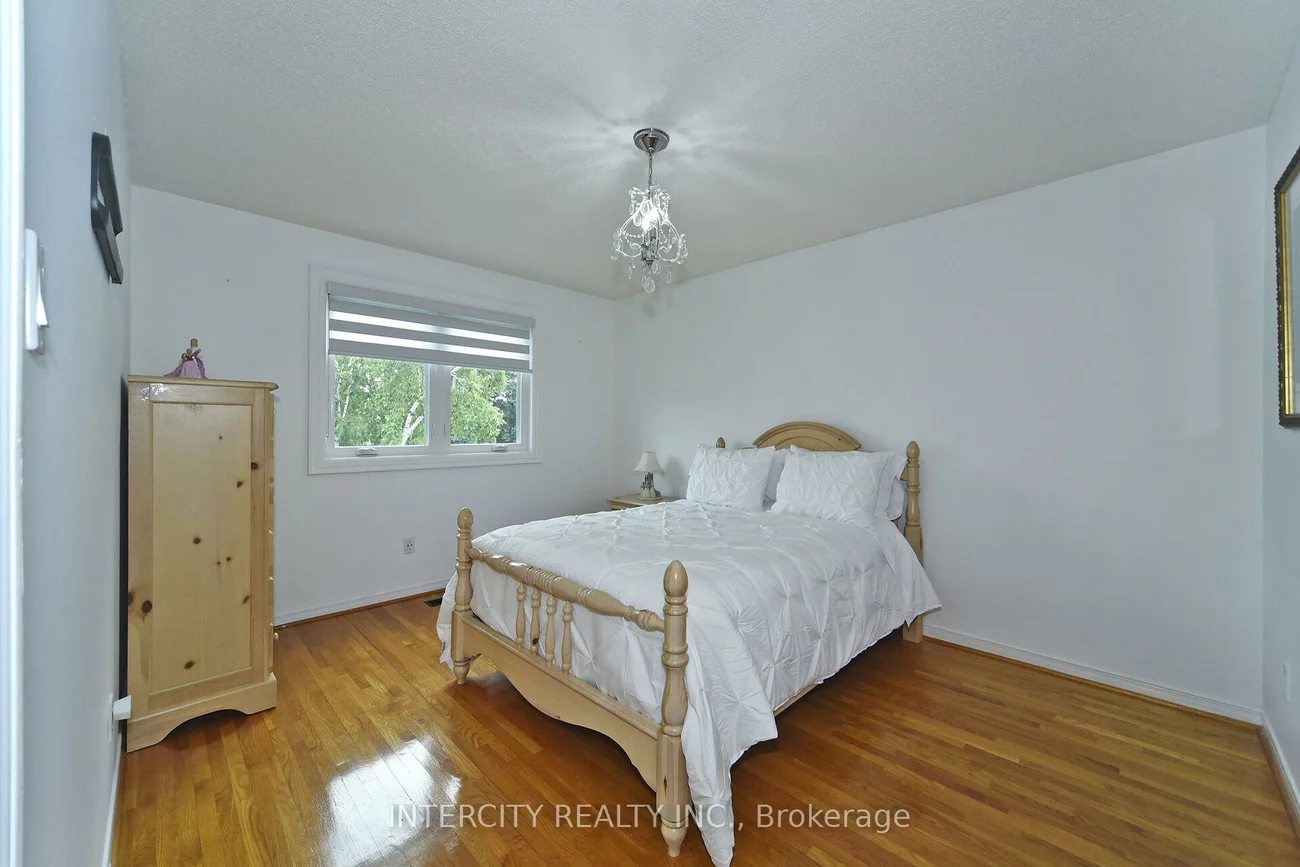 137, Largo, Maple, Vaughan
