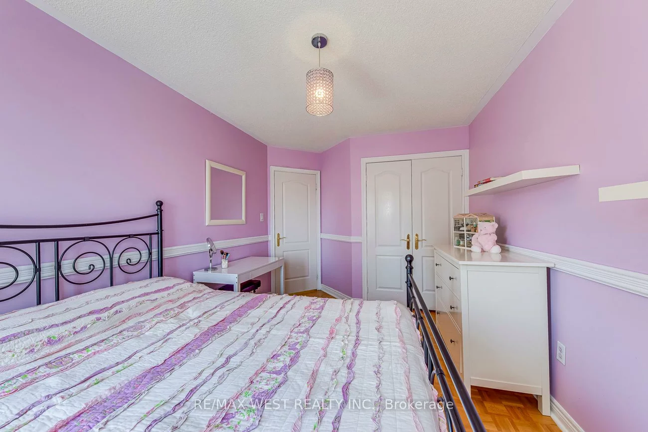 56, Laura Sabrina, Sonoma Heights, Vaughan