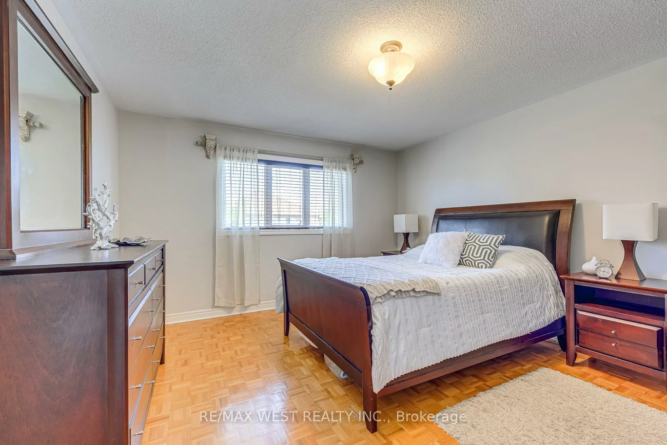 56, Laura Sabrina, Sonoma Heights, Vaughan