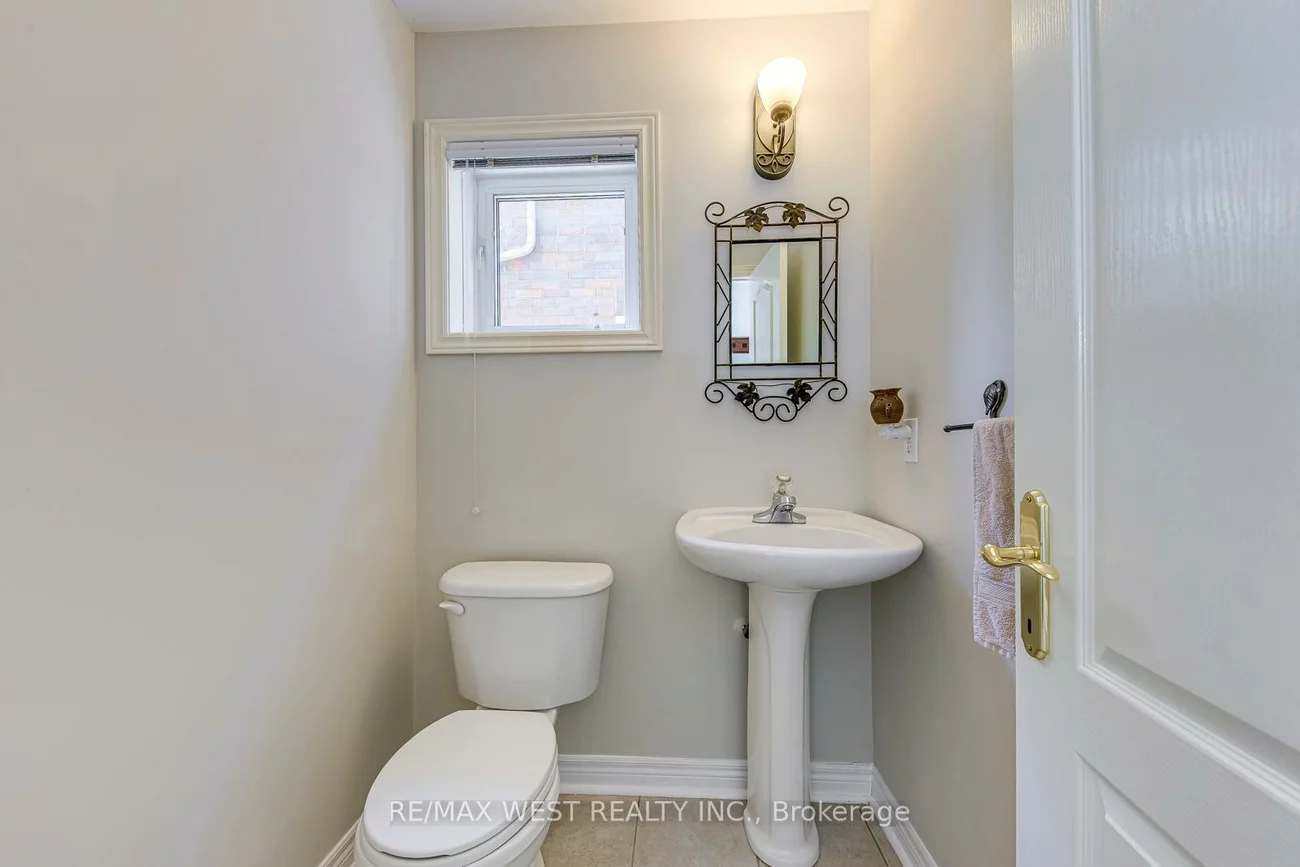 56, Laura Sabrina, Sonoma Heights, Vaughan