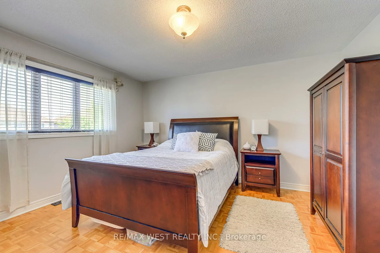 56, Laura Sabrina, Sonoma Heights, Vaughan