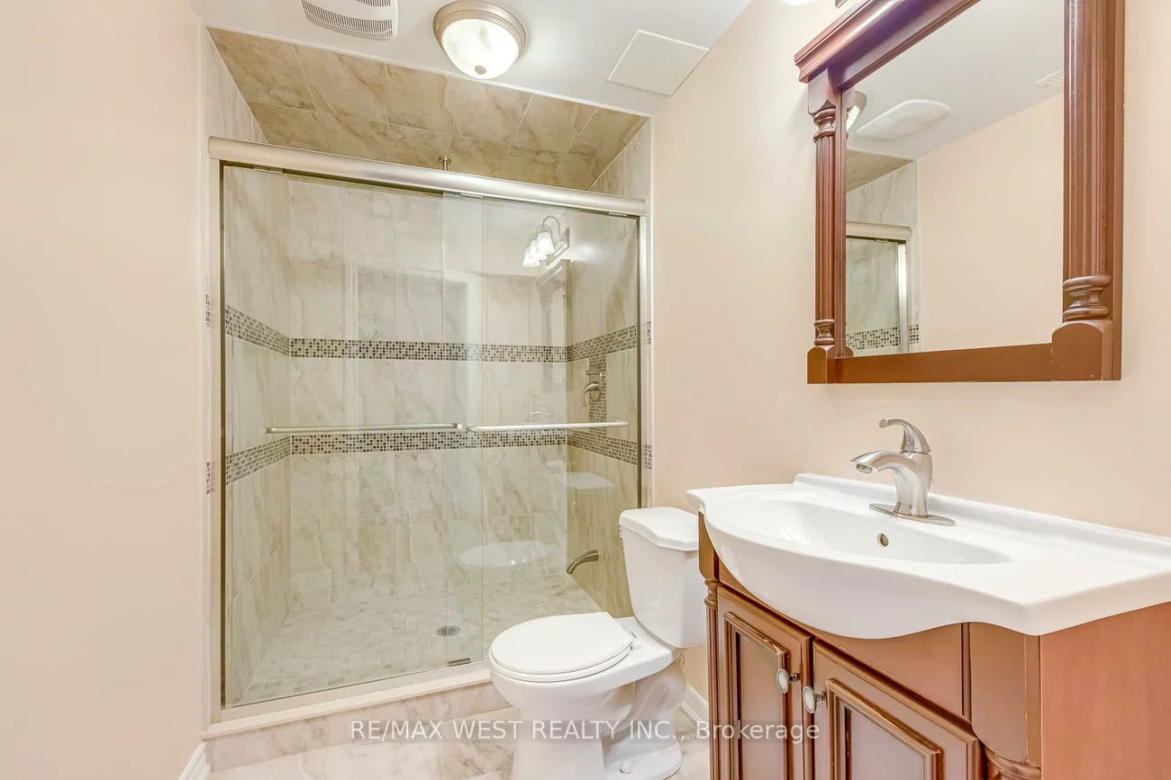 56, Laura Sabrina, Sonoma Heights, Vaughan
