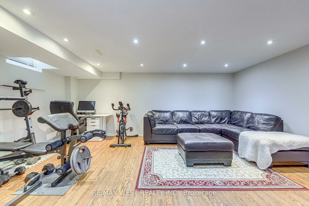 56, Laura Sabrina, Sonoma Heights, Vaughan