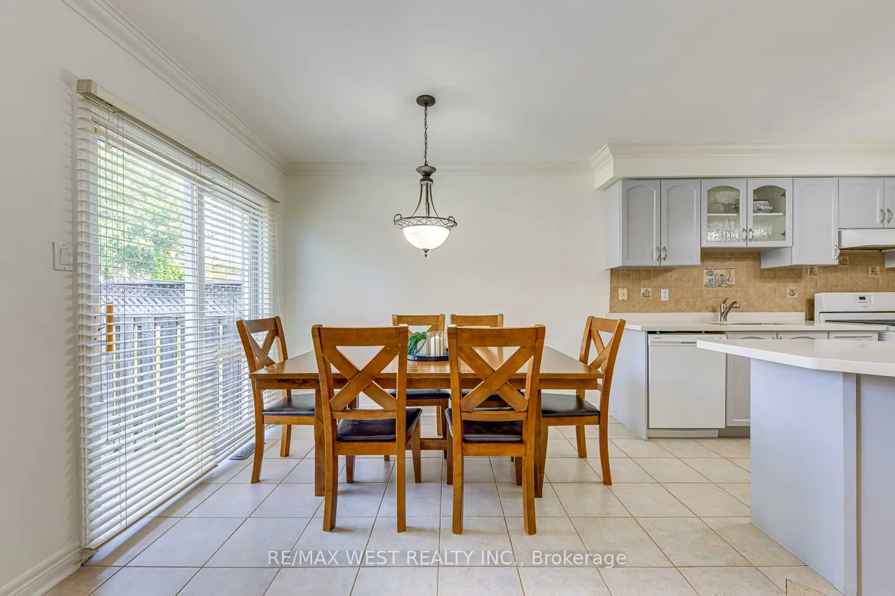 56, Laura Sabrina, Sonoma Heights, Vaughan