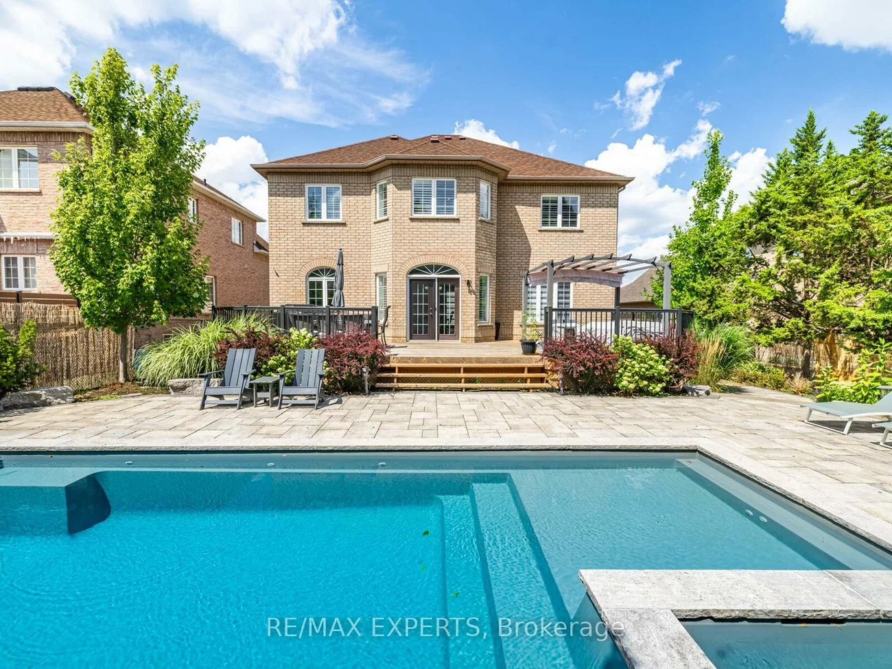 215, Thomson Creek, Islington Woods, Vaughan