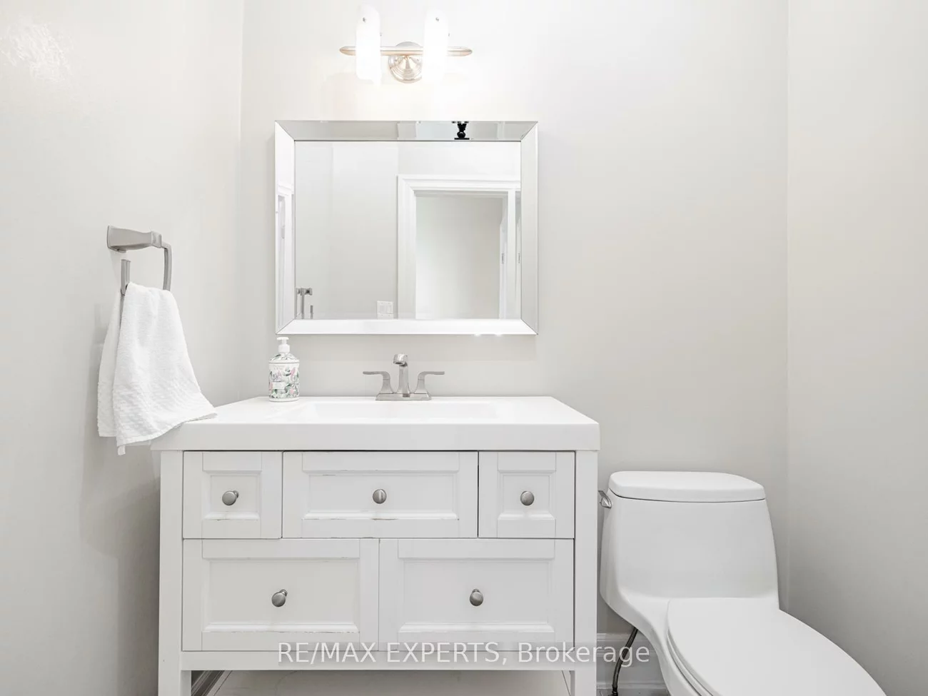 215, Thomson Creek, Islington Woods, Vaughan