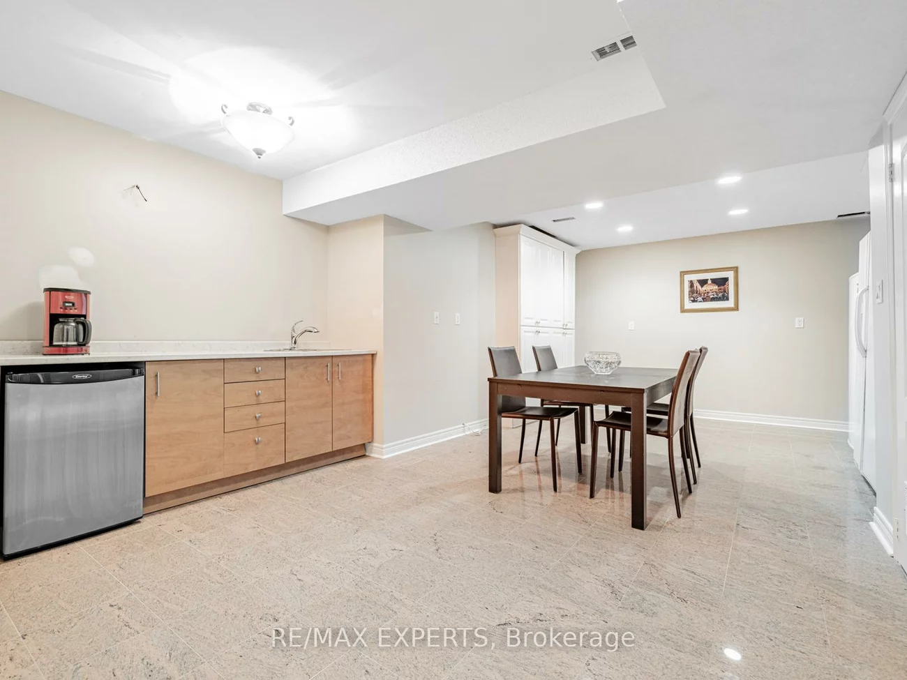 215, Thomson Creek, Islington Woods, Vaughan