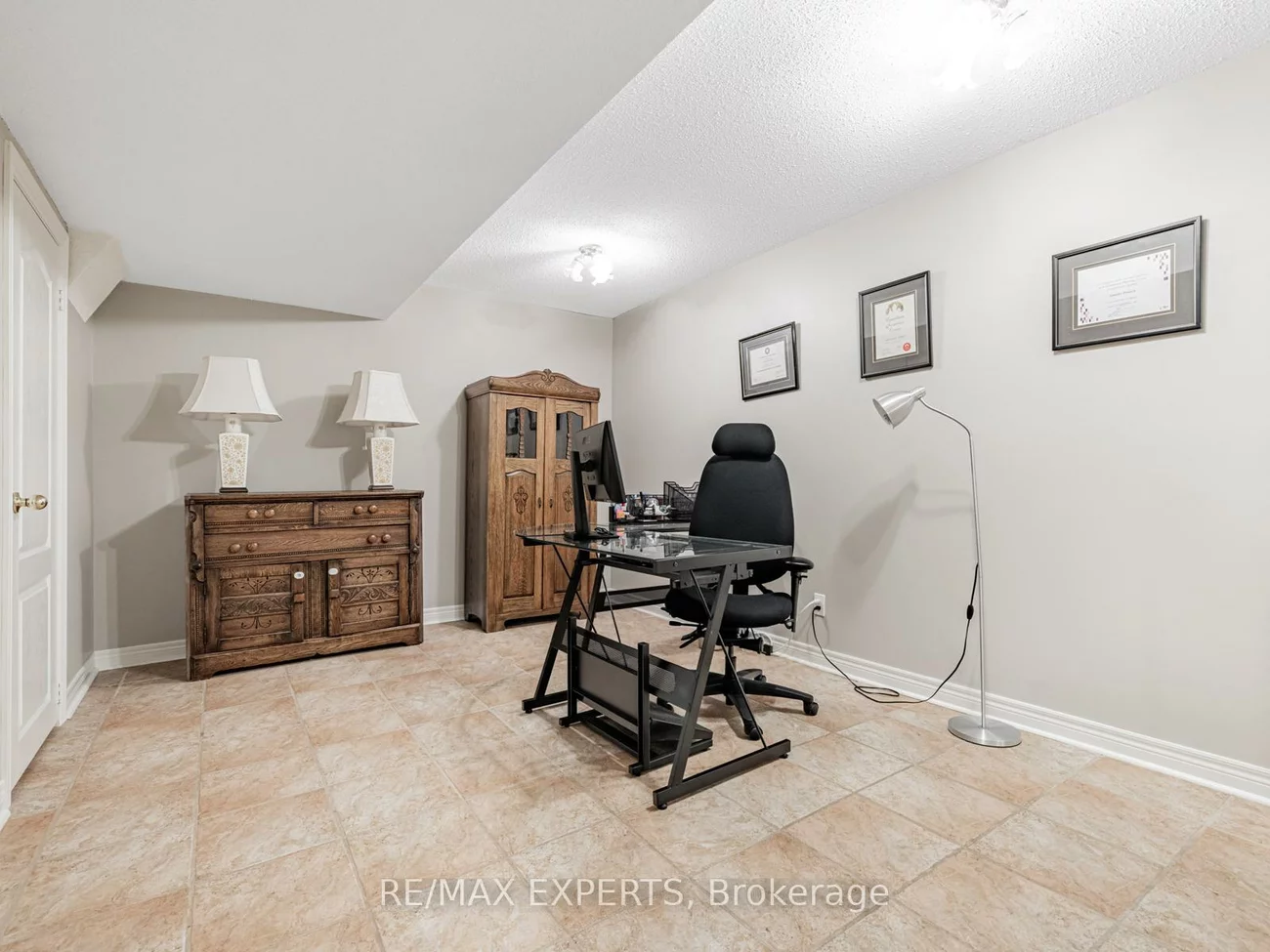 215, Thomson Creek, Islington Woods, Vaughan