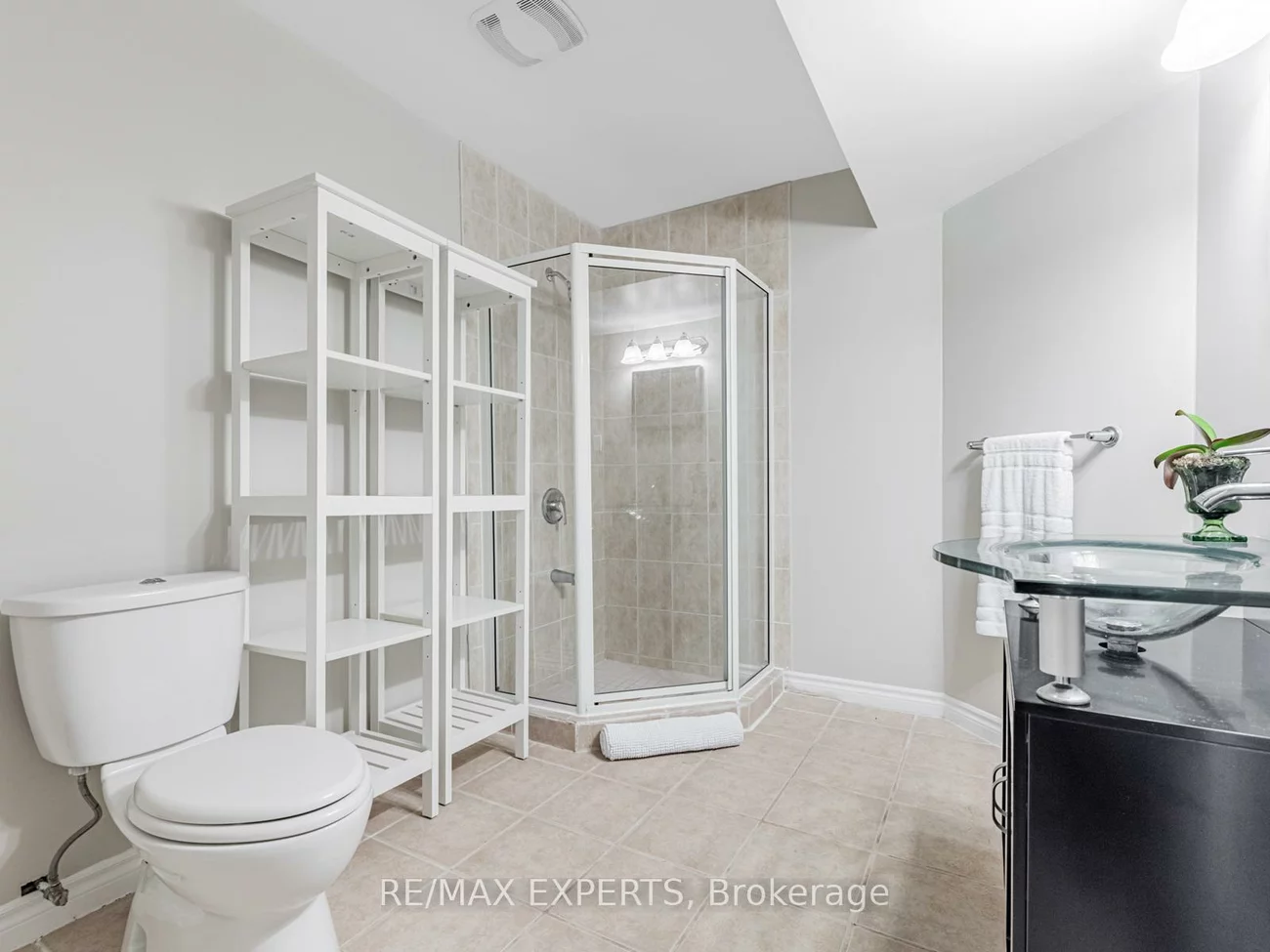215, Thomson Creek, Islington Woods, Vaughan