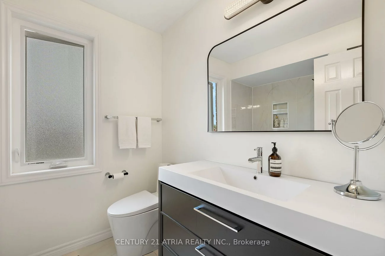 42, Fifefield, Maple, Vaughan