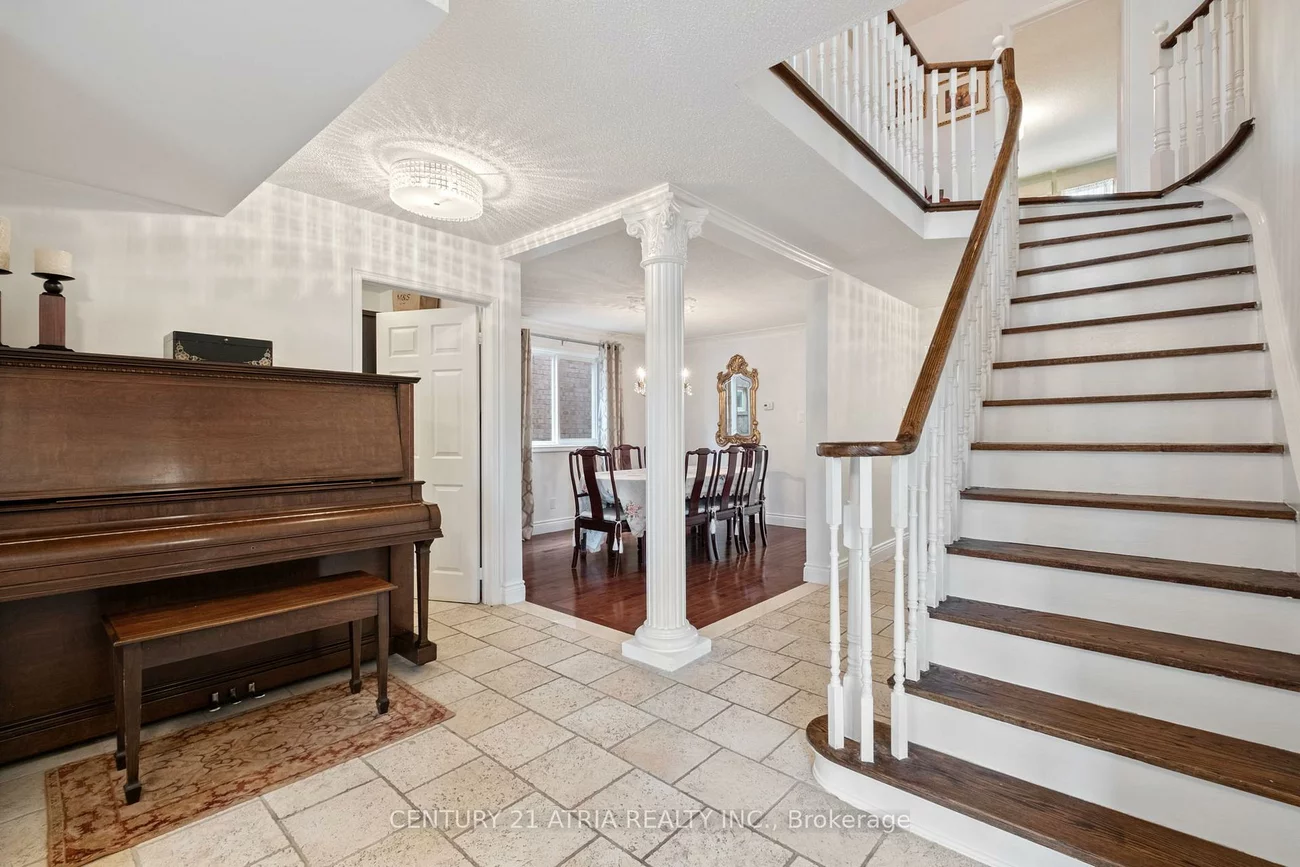 42, Fifefield, Maple, Vaughan