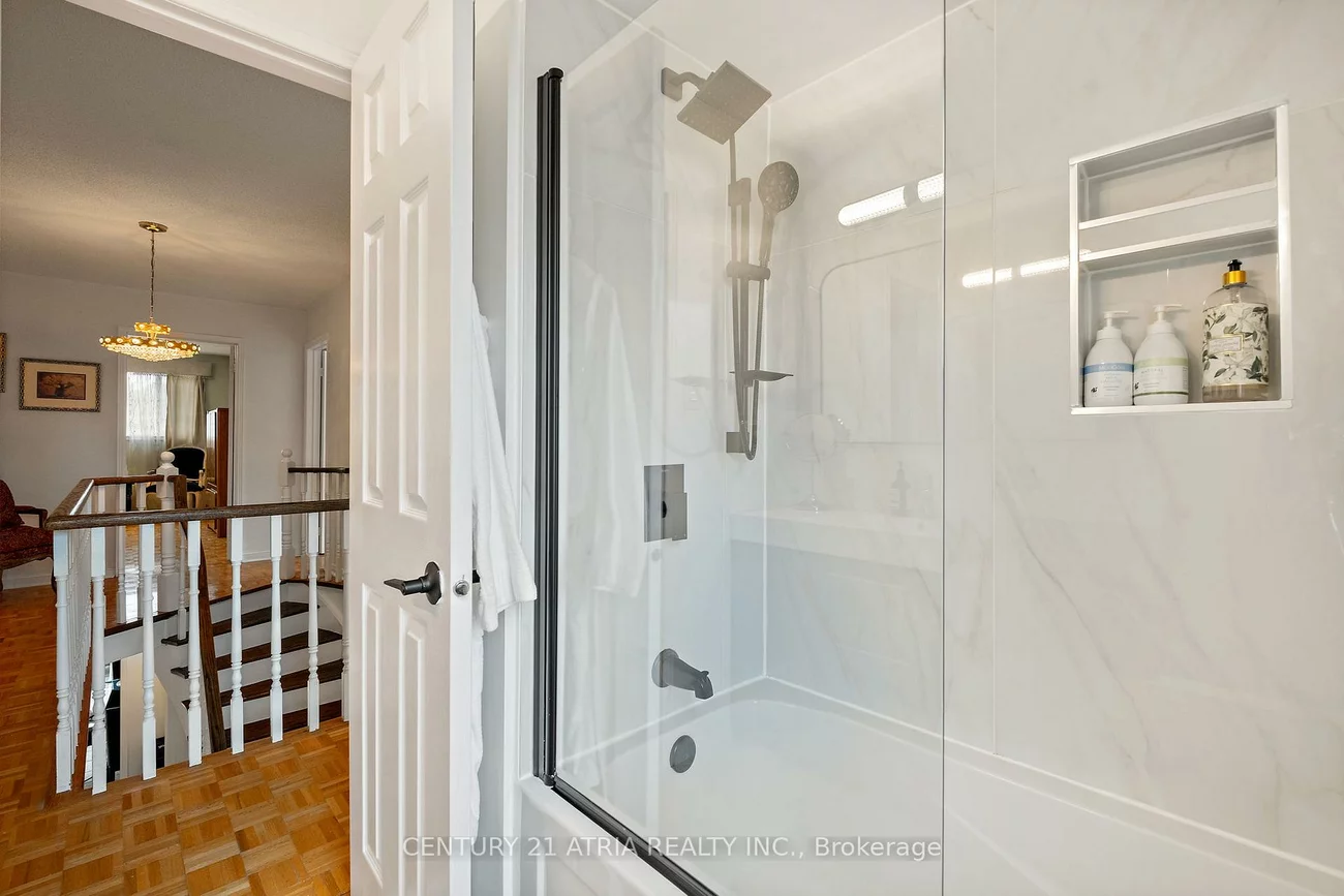 42, Fifefield, Maple, Vaughan