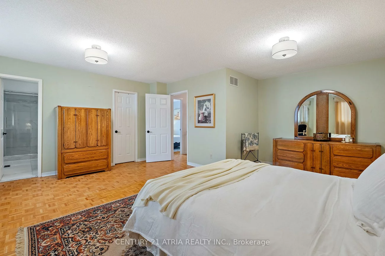 42, Fifefield, Maple, Vaughan