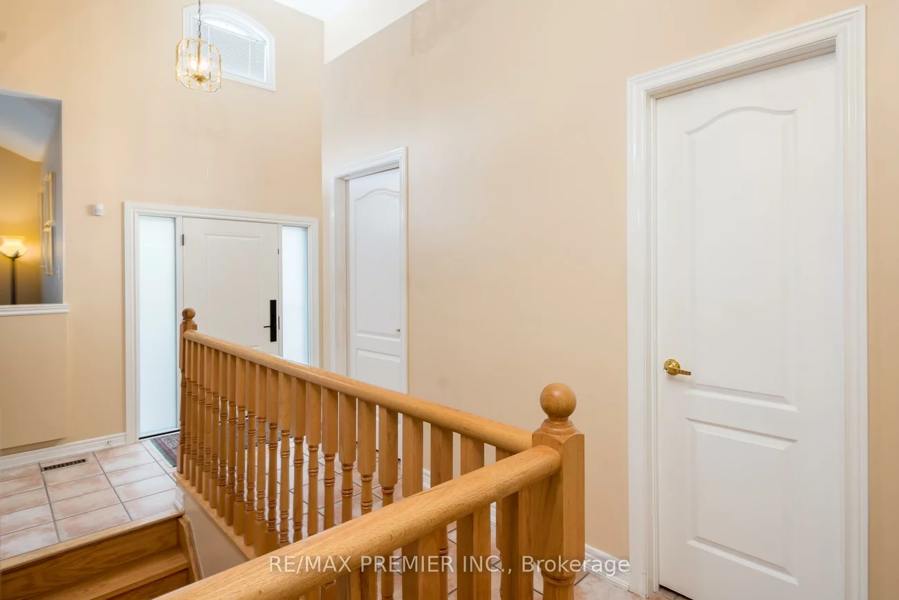 36, Toulon, Vellore Village, Vaughan