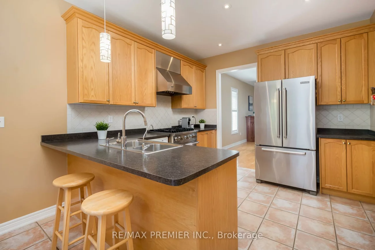 36, Toulon, Vellore Village, Vaughan