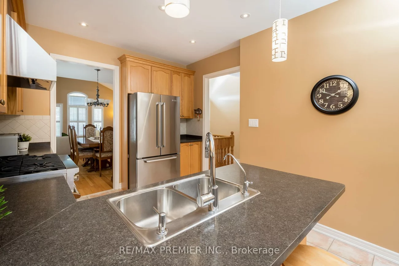 36, Toulon, Vellore Village, Vaughan
